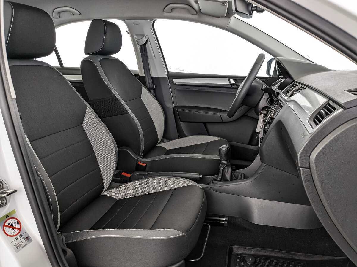 Skoda Rapid с пробегом — 2019 год. Фото: #16