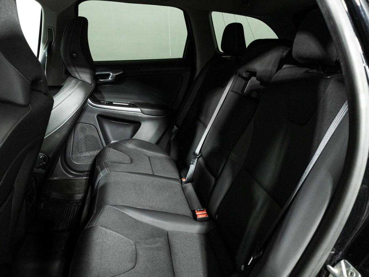 Volvo XC60 с пробегом — 2014 год. Фото: #9