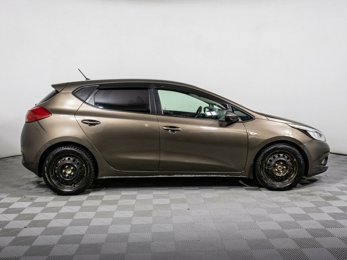 Kia Ceed с пробегом — 2012 год. Фото: #3