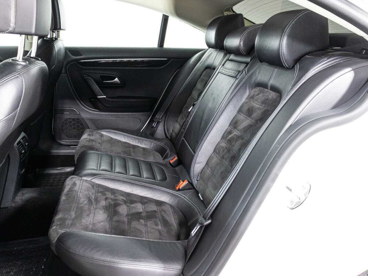 Volkswagen Passat CC с пробегом — 2013 год. Фото: #9