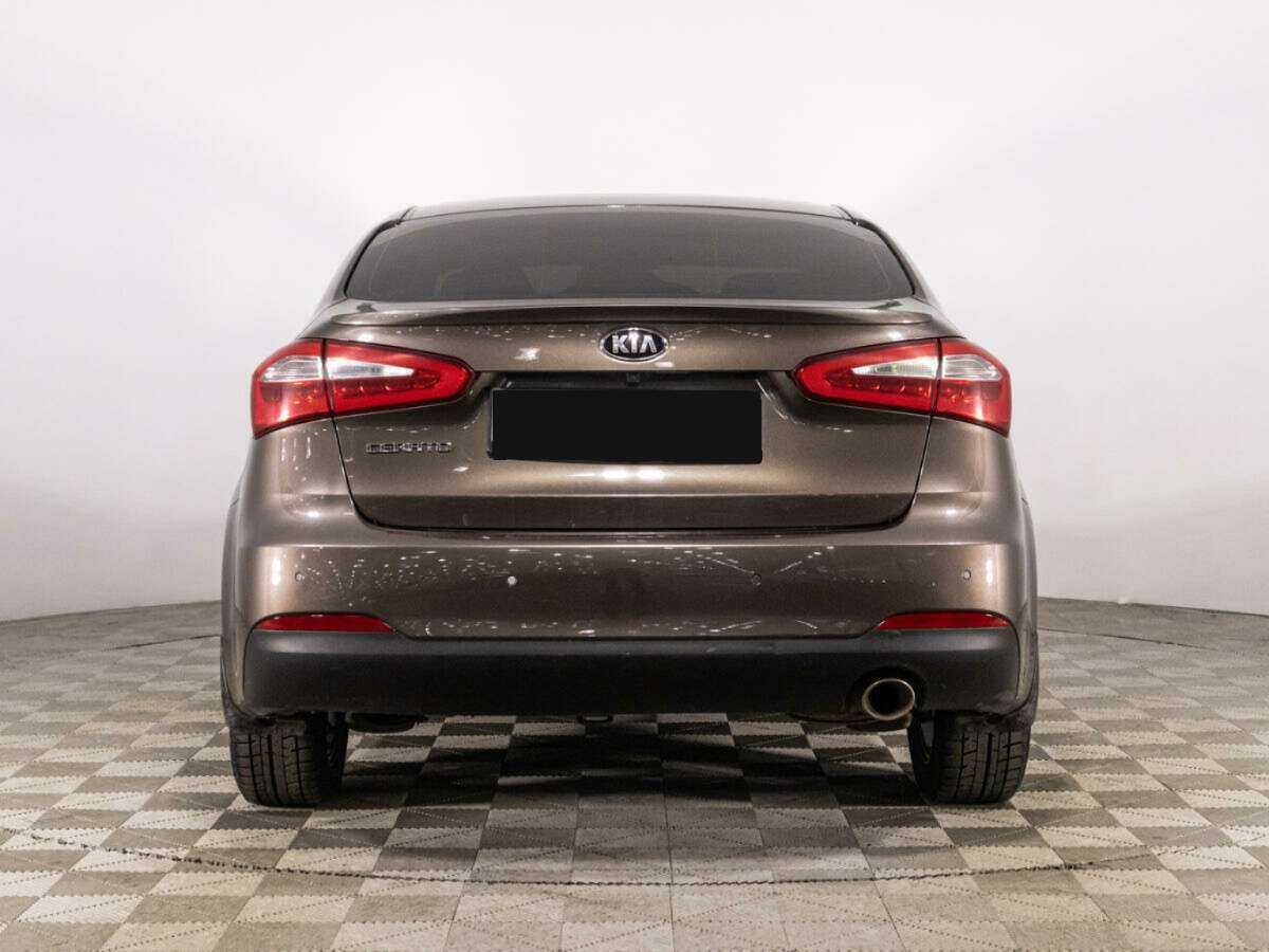 Kia Cerato с пробегом — 2014 год. Фото: #5