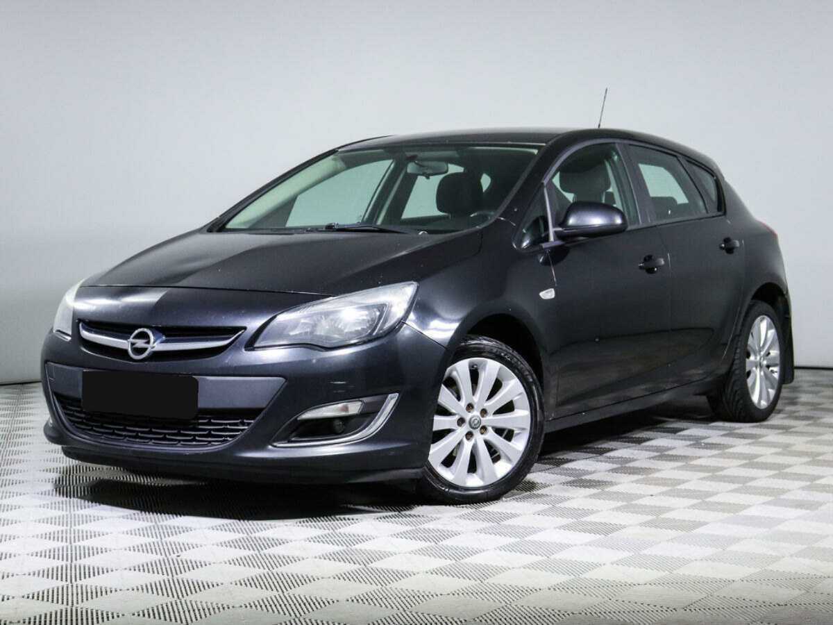 Opel Astra с пробегом — 2012 год. Фото: #0
