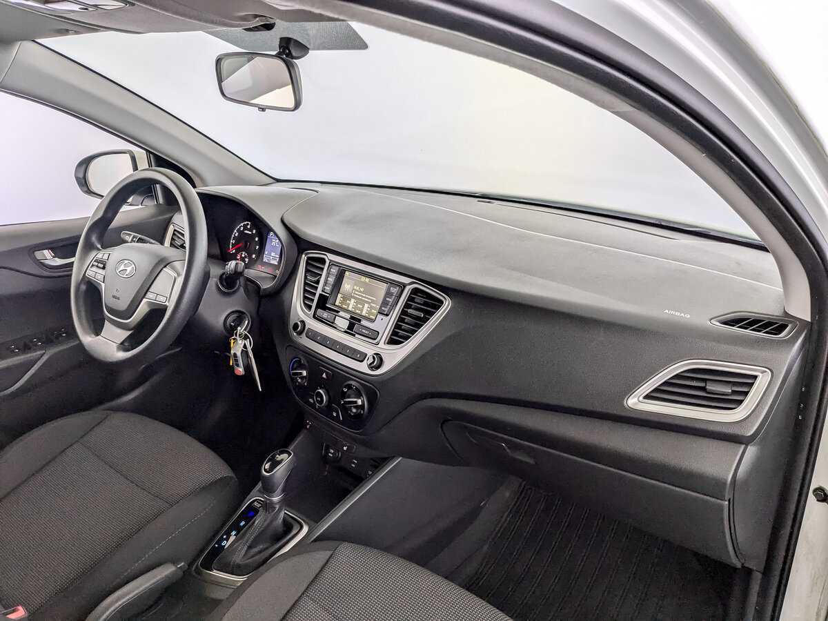 Hyundai Solaris с пробегом — 2020 год. Фото: #8