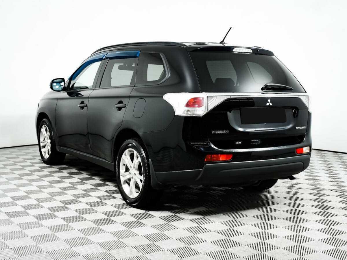 Mitsubishi Outlander с пробегом — 2012 год. Фото: #5