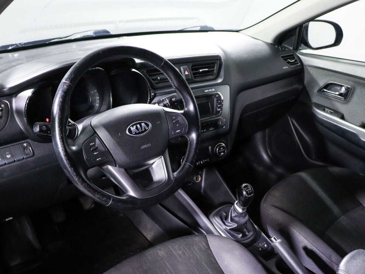 Kia Rio с пробегом — 2014 год. Фото: #10