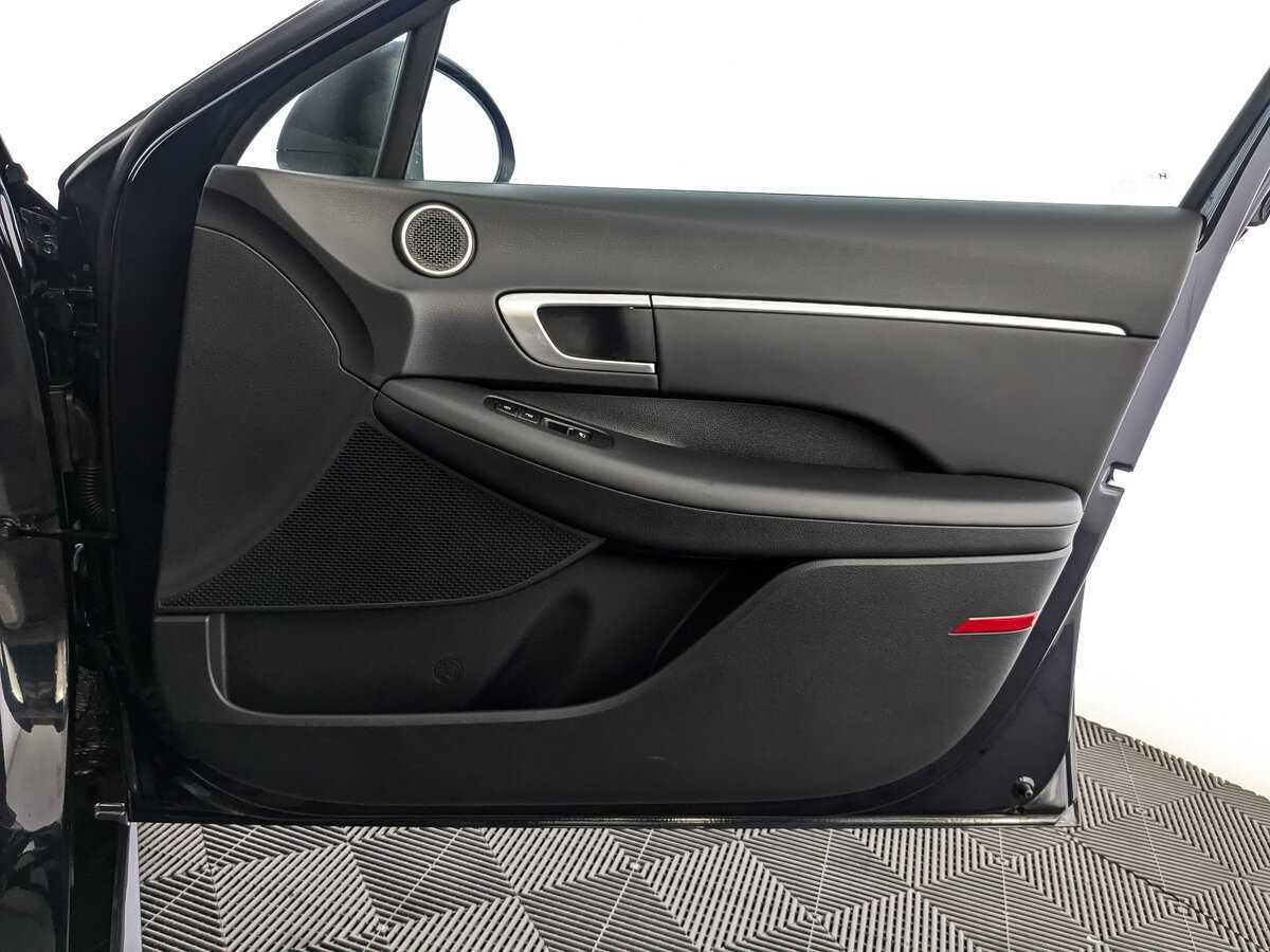 Hyundai Sonata с пробегом — 2021 год. Фото: #20