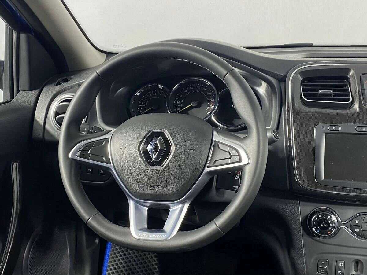 Renault Sandero с пробегом — 2021 год. Фото: #11