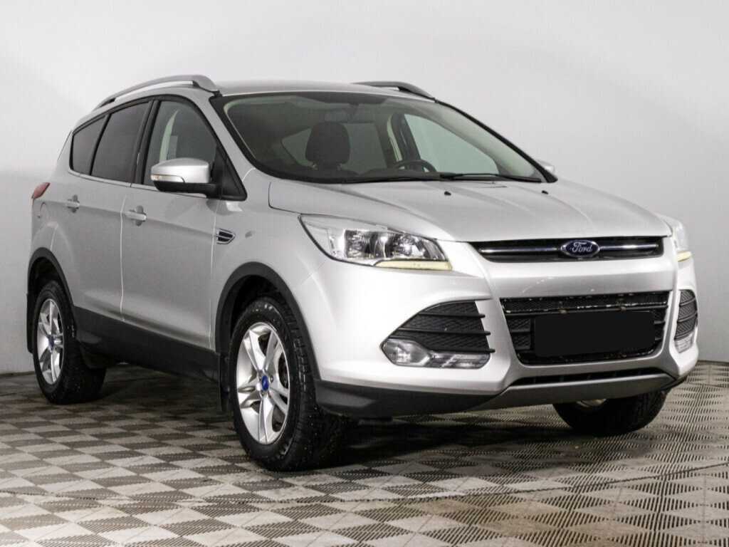 Ford Kuga с пробегом — 2014 год. Фото: #2