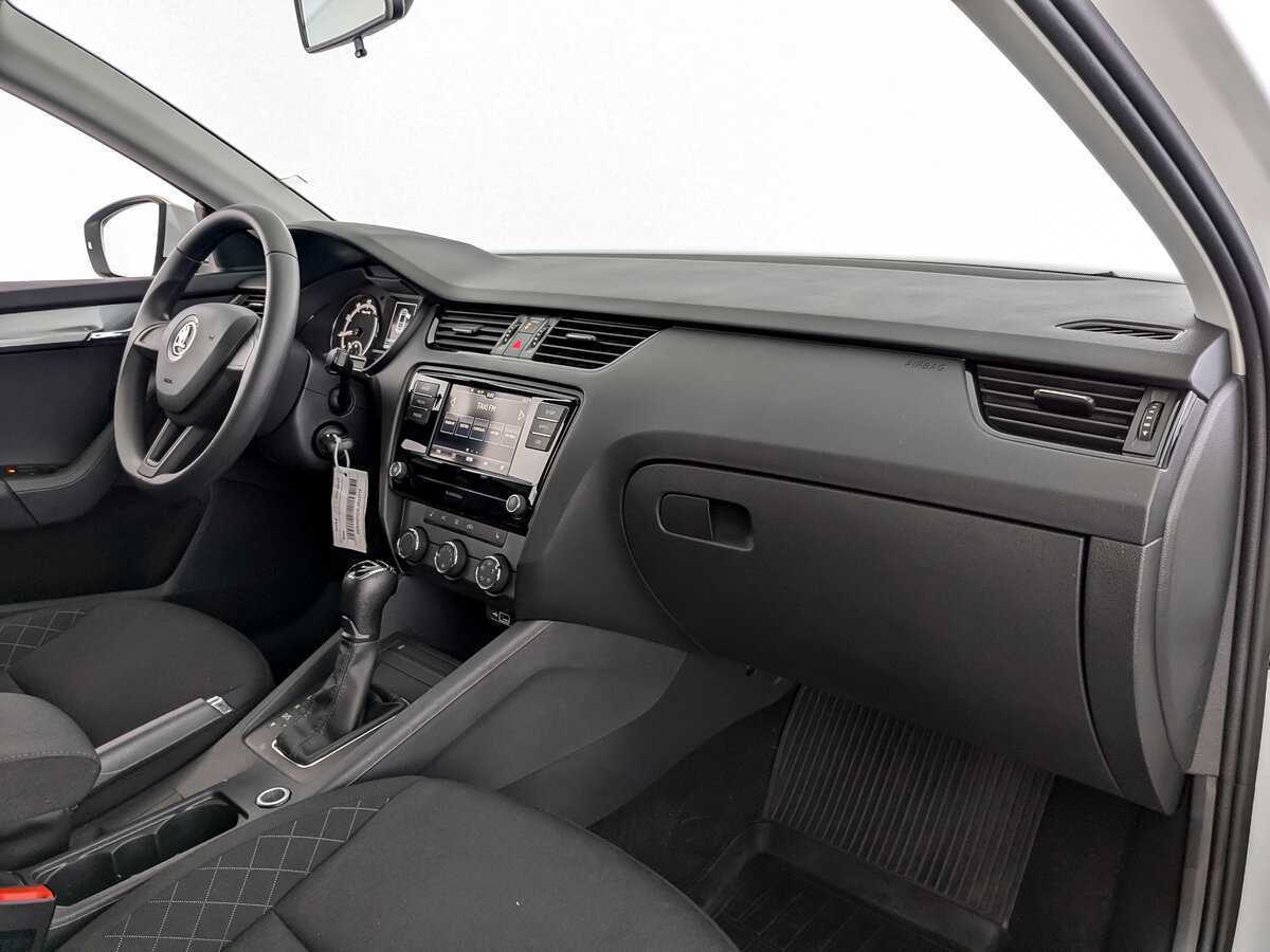 Skoda Octavia с пробегом — 2020 год. Фото: #8
