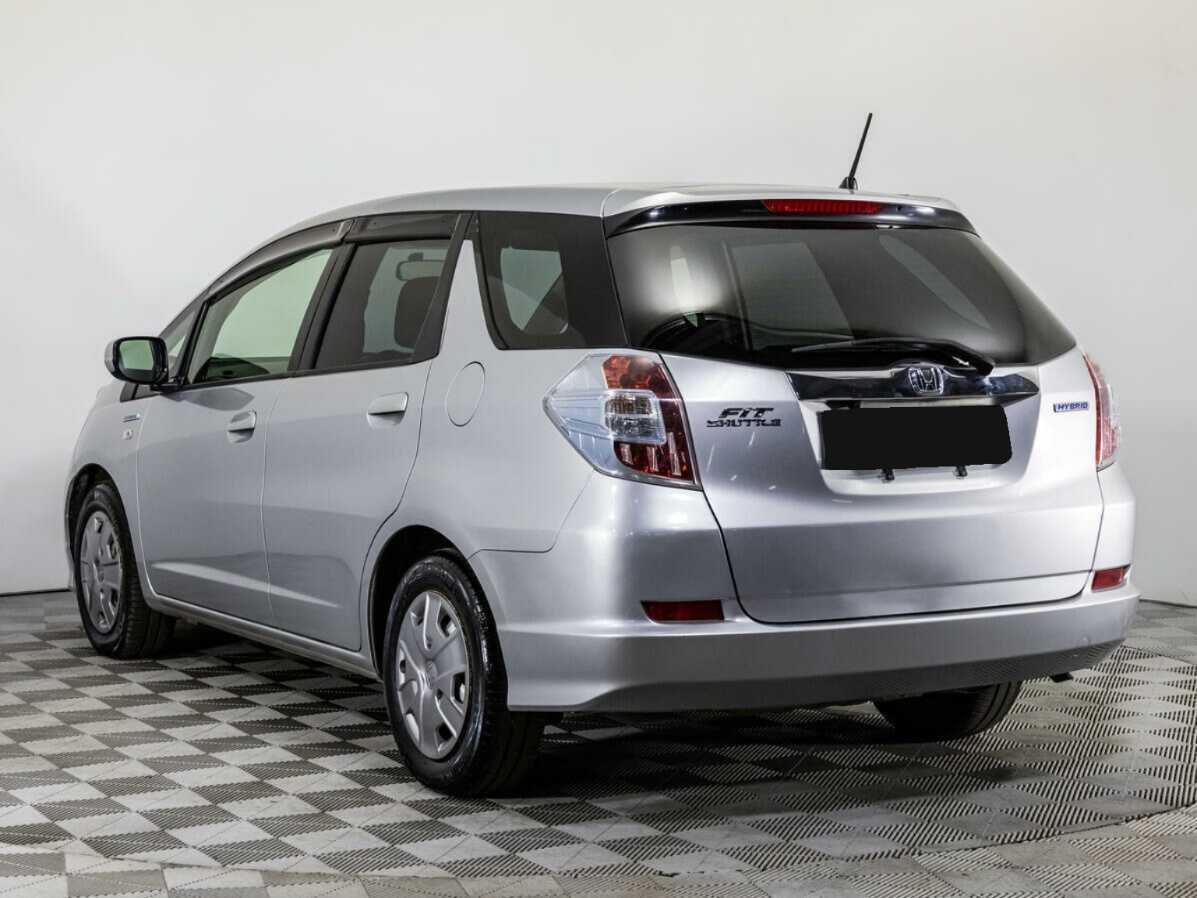 Honda Fit Shuttle с пробегом — 2013 год. Фото: #6