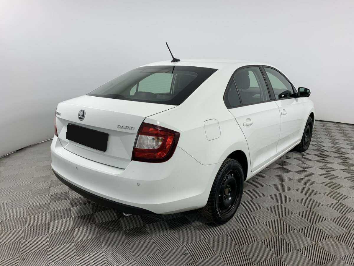 Skoda Rapid с пробегом — 2019 год. Фото: #4