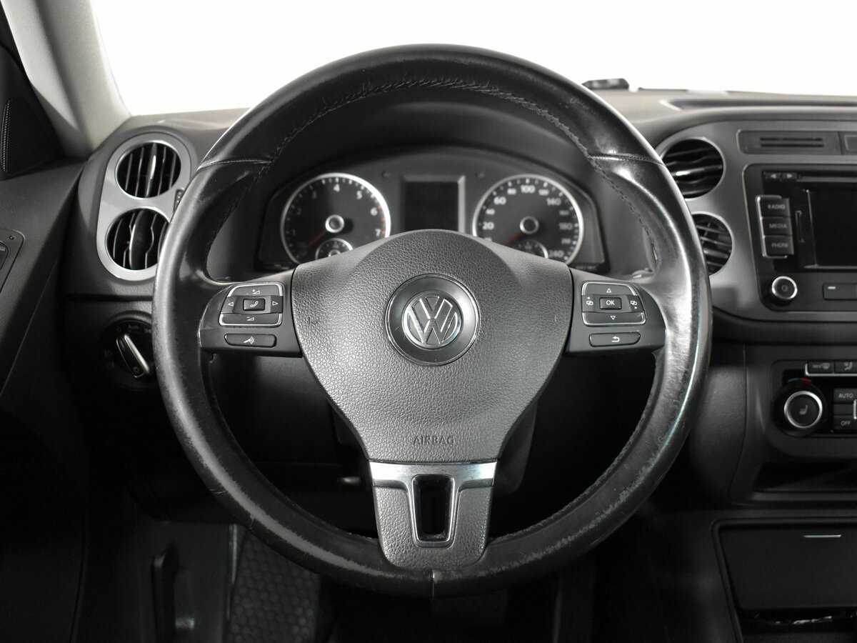 Volkswagen Tiguan с пробегом — 2012 год. Фото: #12