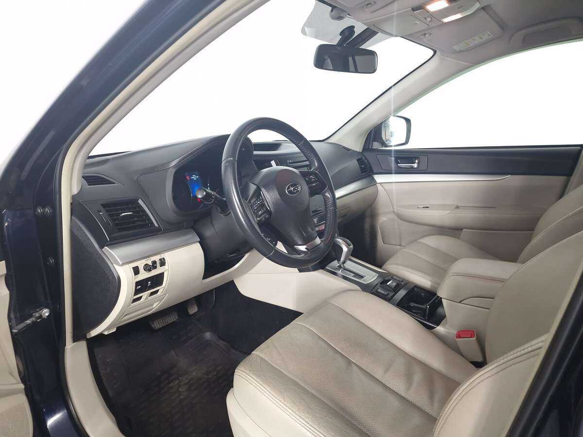 Subaru Outback с пробегом — 2014 год. Фото: #16