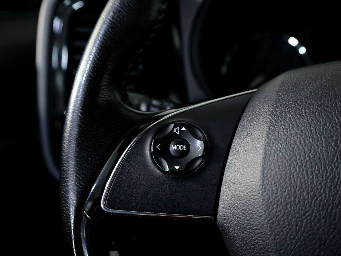 Mitsubishi Outlander с пробегом — 2018 год. Фото: #13