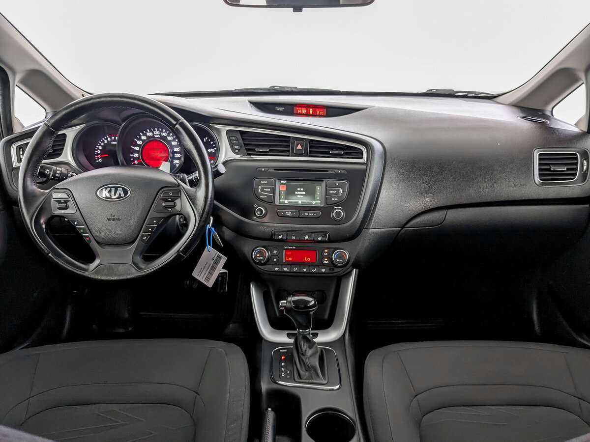 Kia Ceed с пробегом — 2017 год. Фото: #13