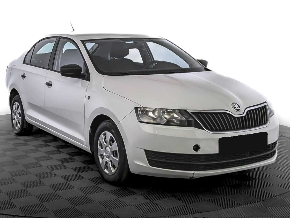 Skoda Rapid с пробегом — 2017 год. Фото: #2