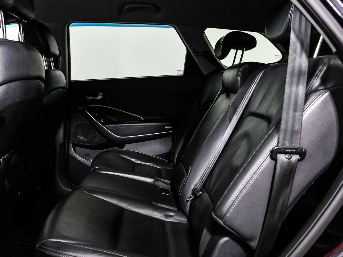 Hyundai Santa Fe с пробегом — 2014 год. Фото: #11