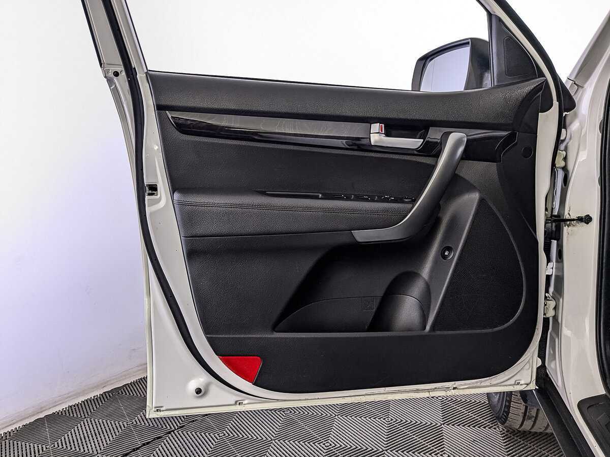 Kia Sorento с пробегом — 2018 год. Фото: #18