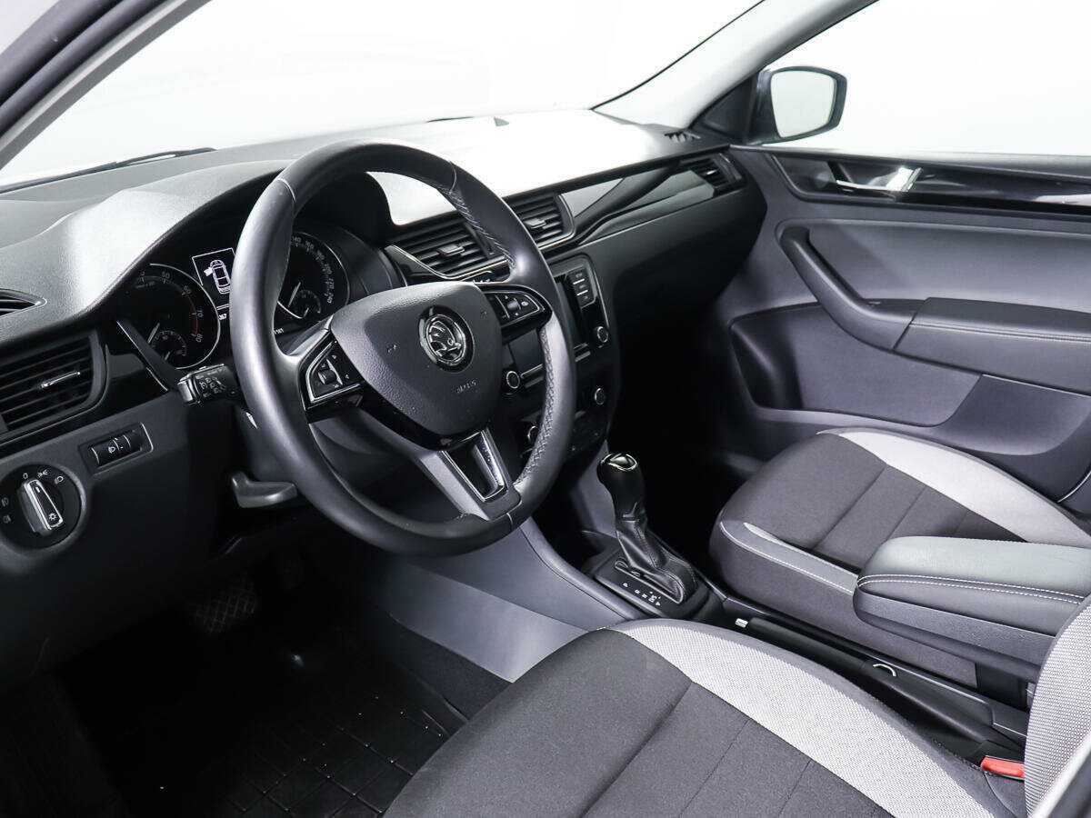 Skoda Rapid с пробегом — 2019 год. Фото: #9