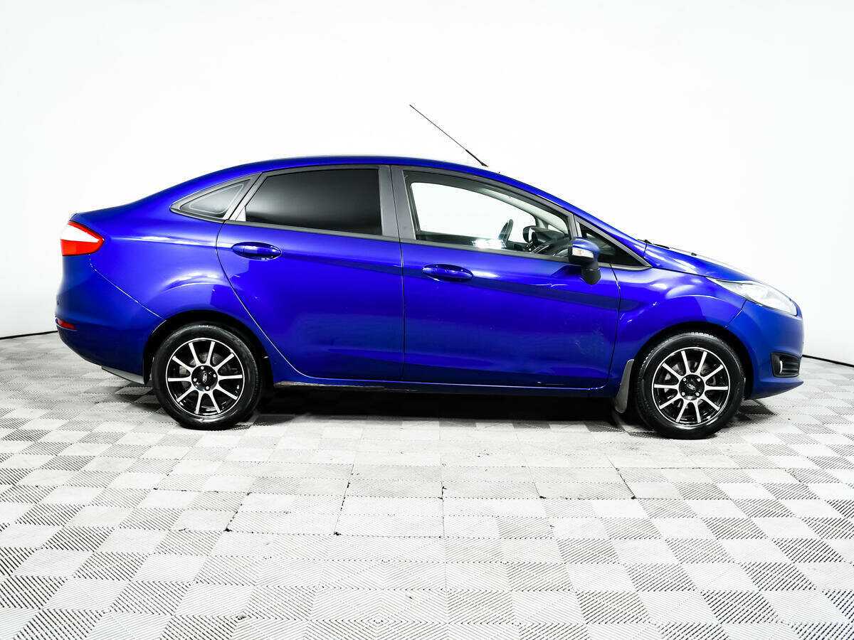 Ford Fiesta с пробегом — 2016 год. Фото: #3