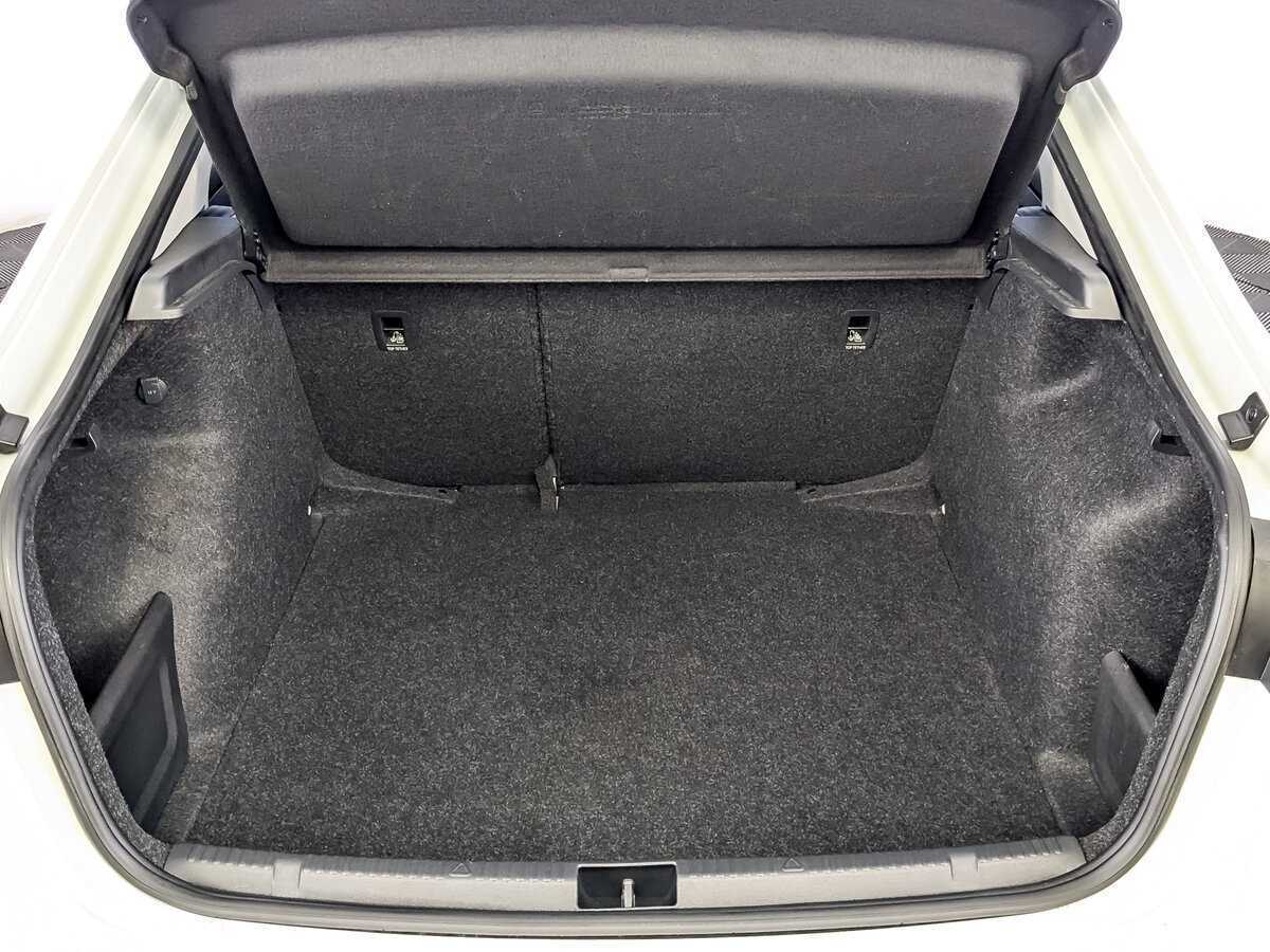 Skoda Rapid с пробегом — 2020 год. Фото: #9