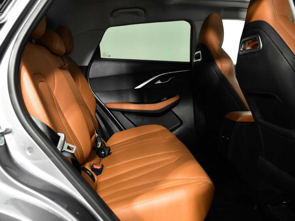 OMODA C5 с пробегом — 2023 год. Фото: #9