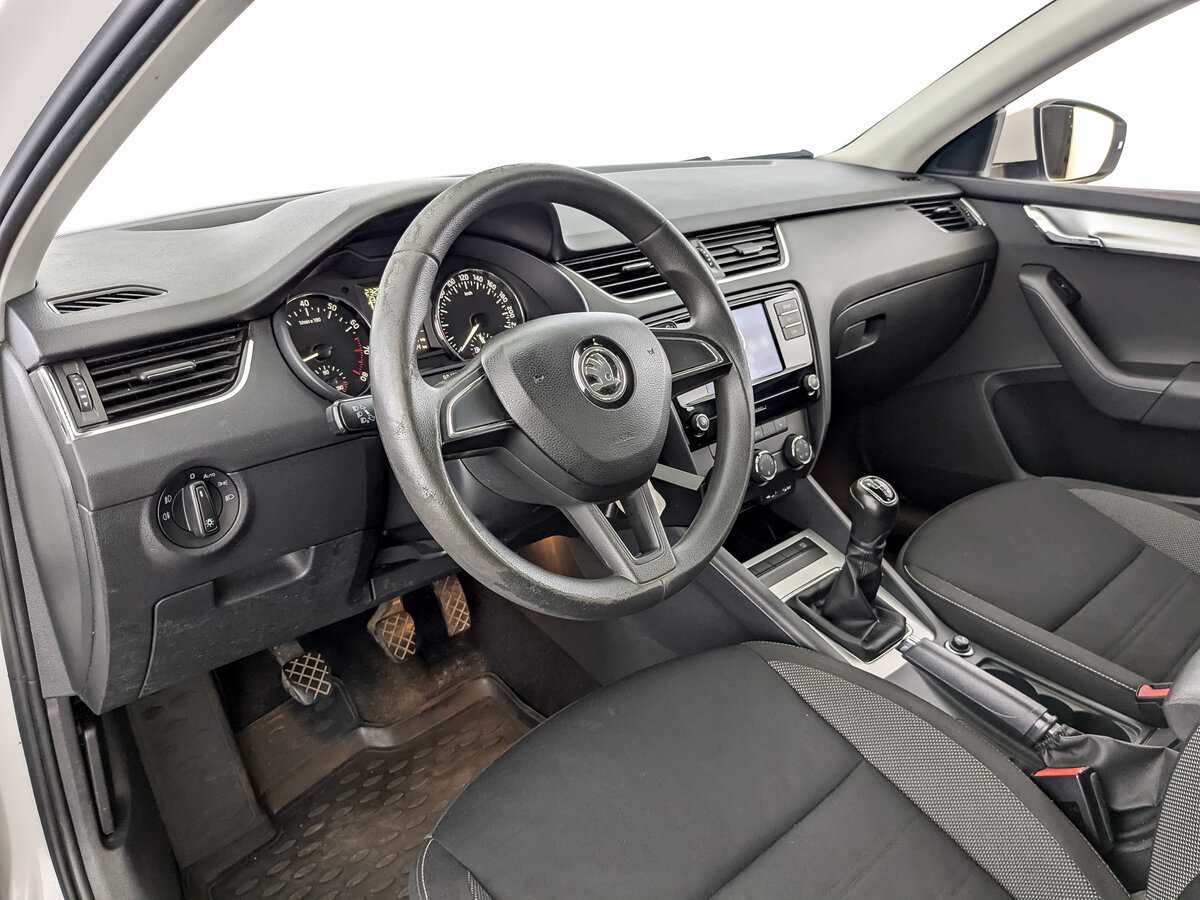 Skoda Octavia с пробегом — 2017 год. Фото: #13