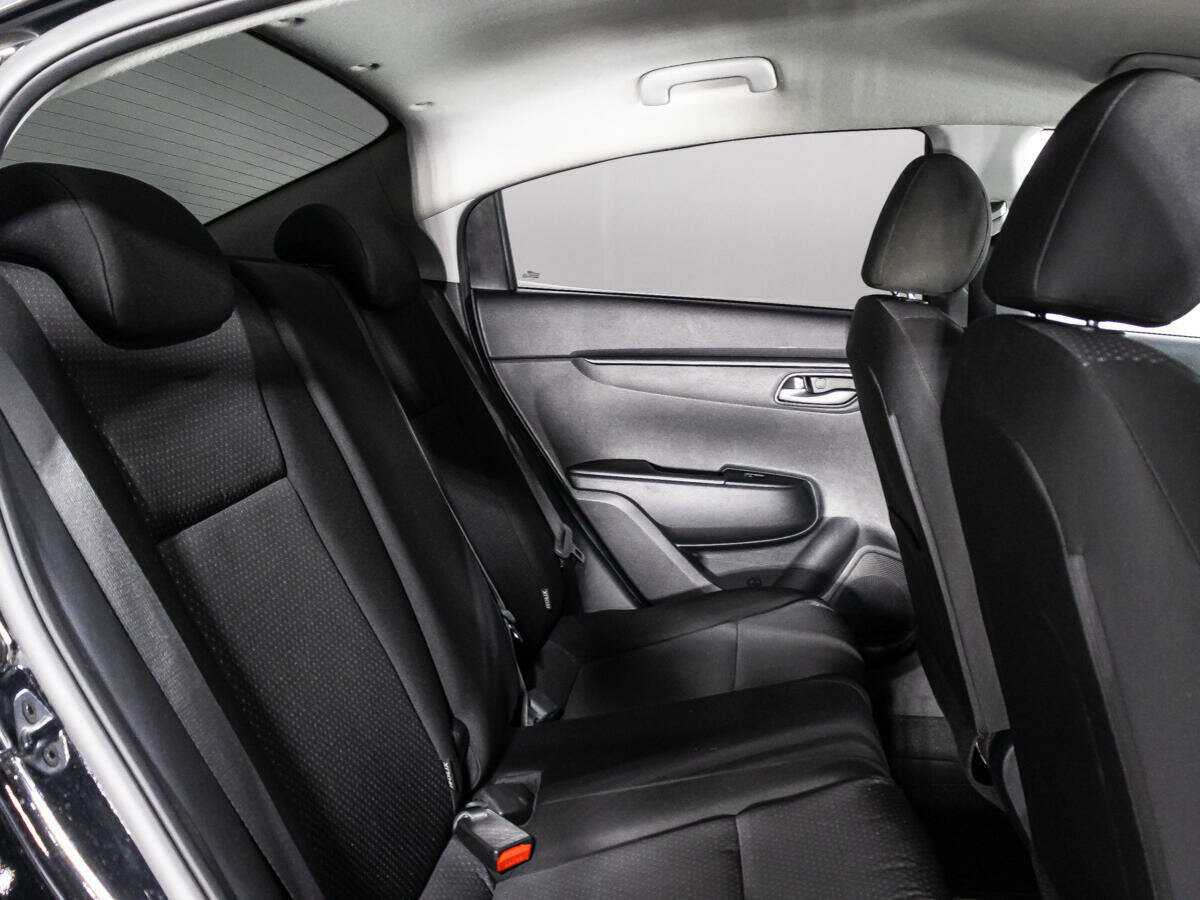 Kia Rio с пробегом — 2021 год. Фото: #17