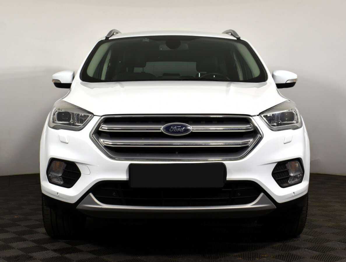 Ford Kuga с пробегом — 2017 год. Фото: #1