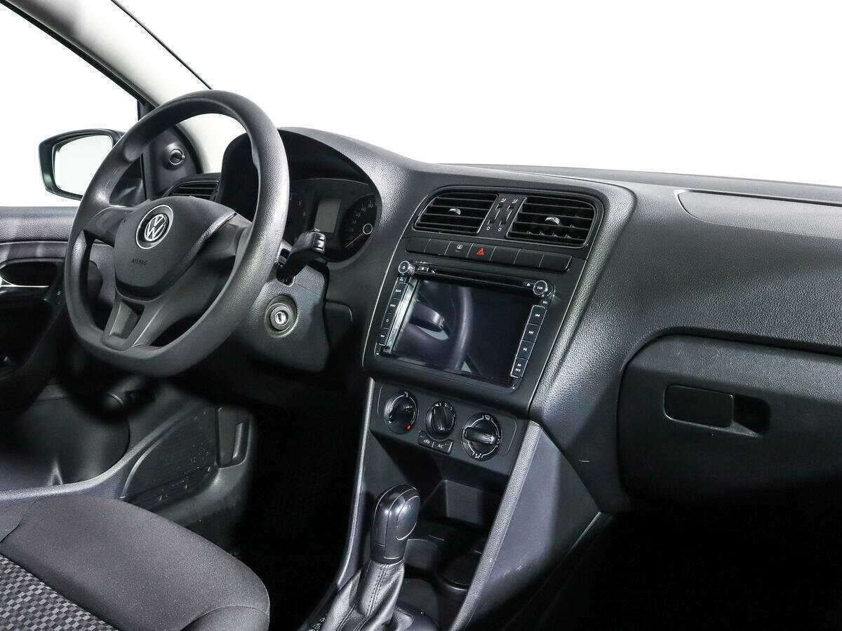 Volkswagen Polo с пробегом — 2020 год. Фото: #6
