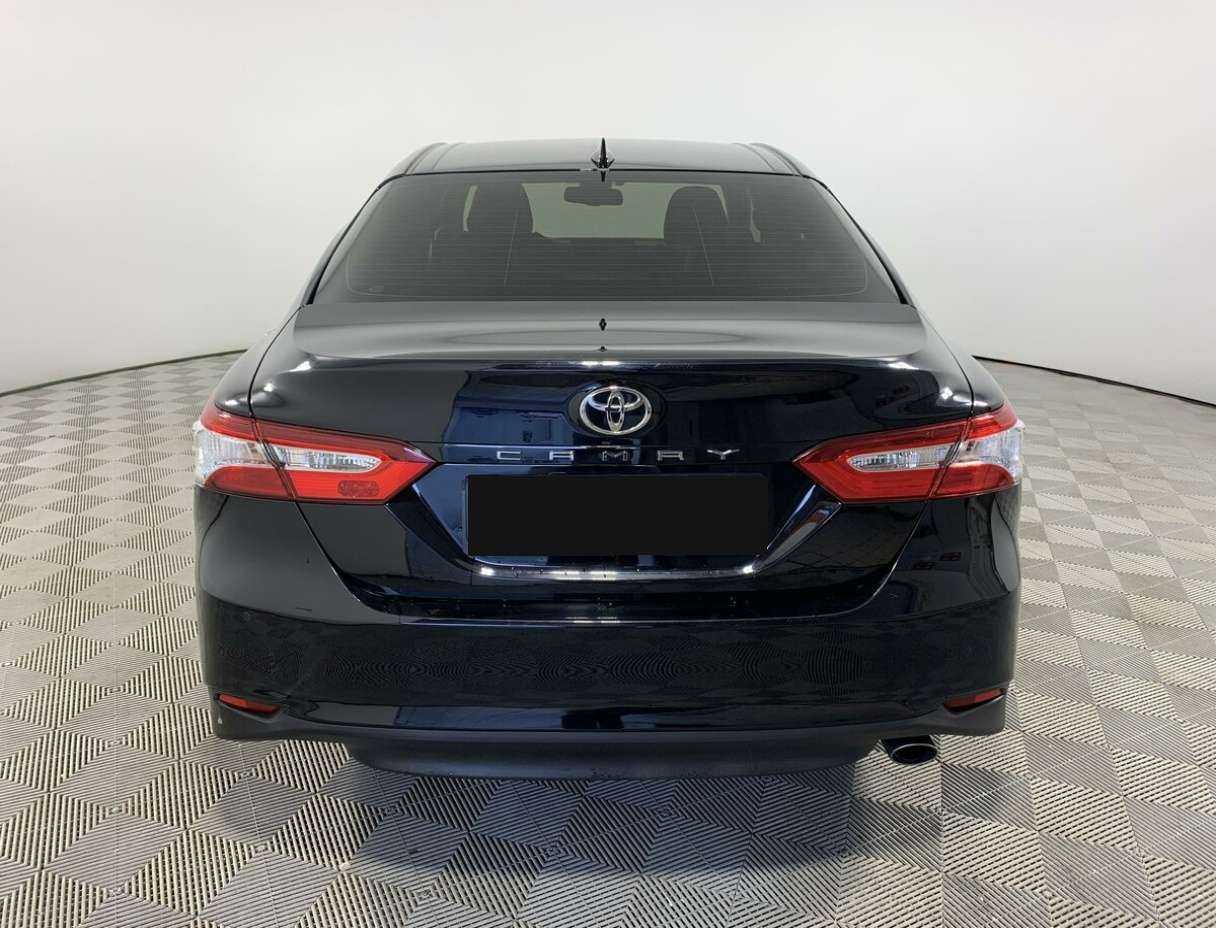 Toyota Camry с пробегом — 2019 год. Фото: #4