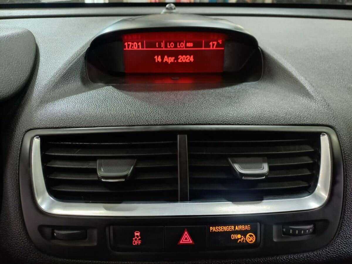 Opel Mokka с пробегом — 2013 год. Фото: #12