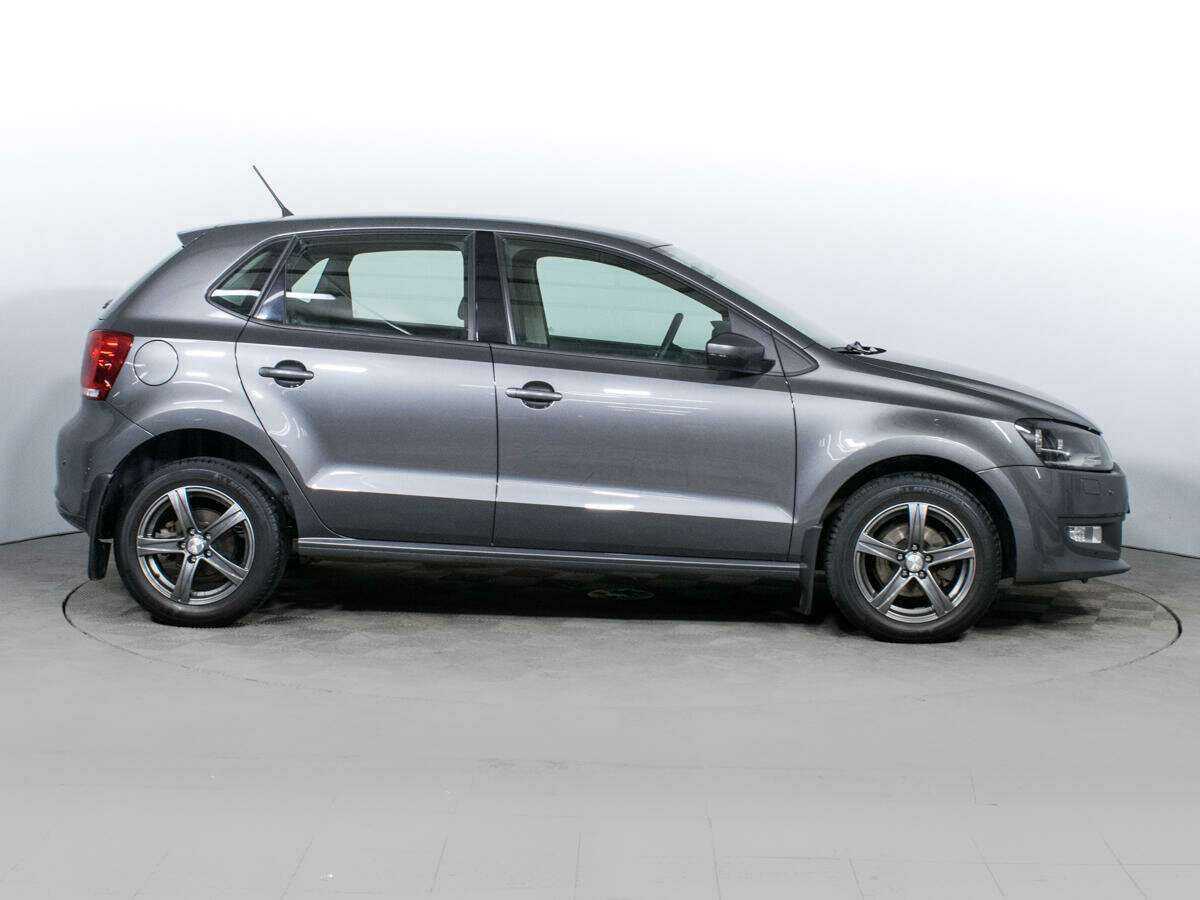 Volkswagen Polo с пробегом — 2012 год. Фото: #3
