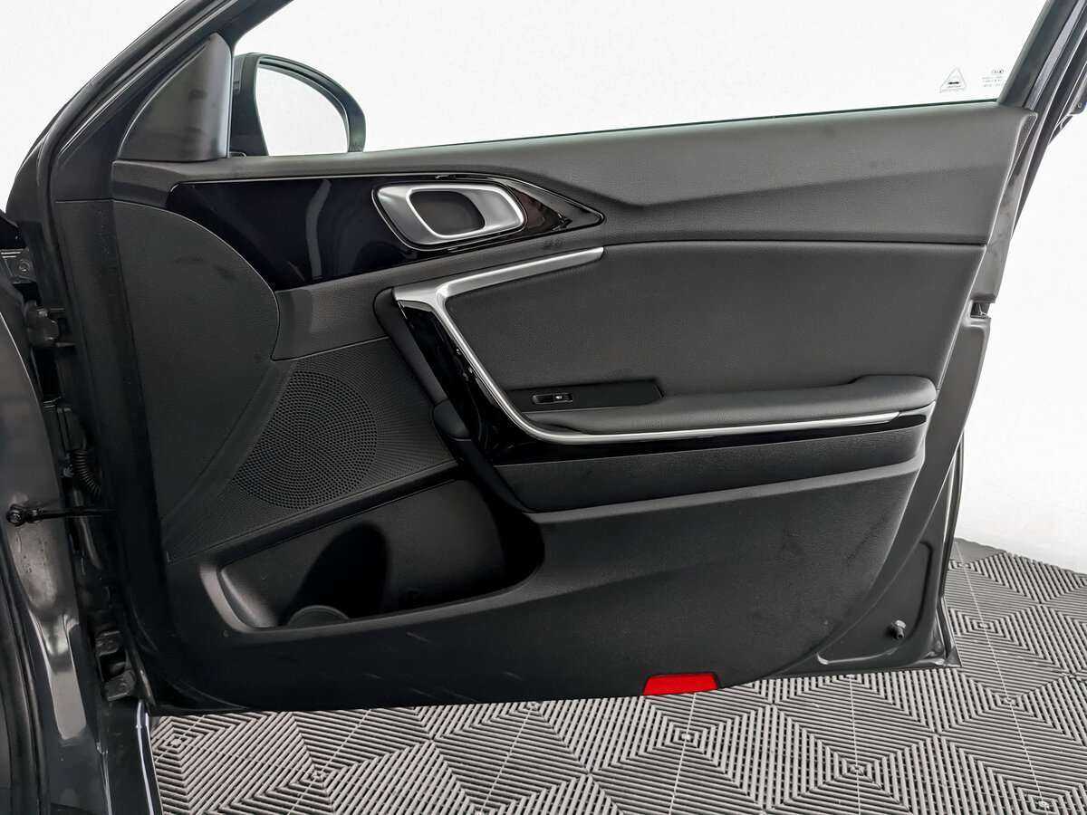 Kia Ceed с пробегом — 2021 год. Фото: #19