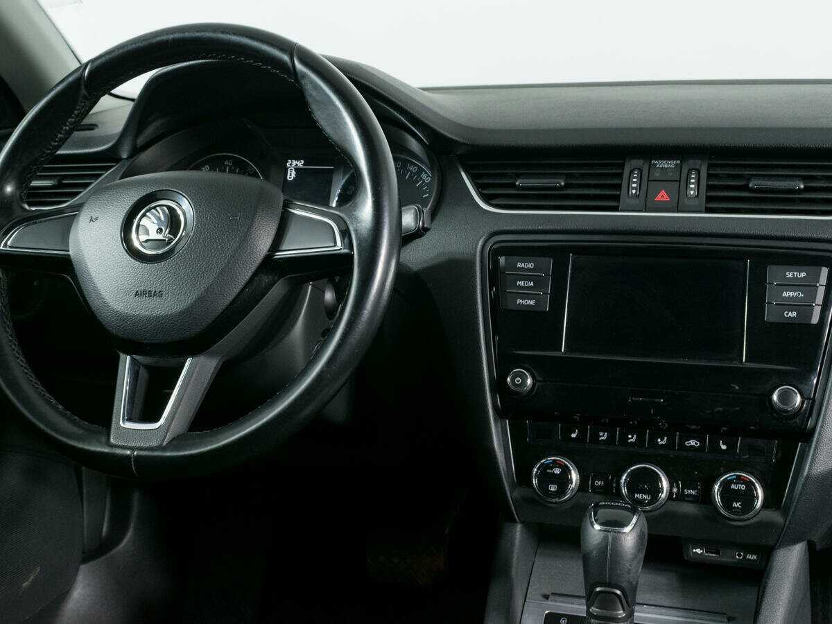 Skoda Octavia с пробегом — 2017 год. Фото: #7