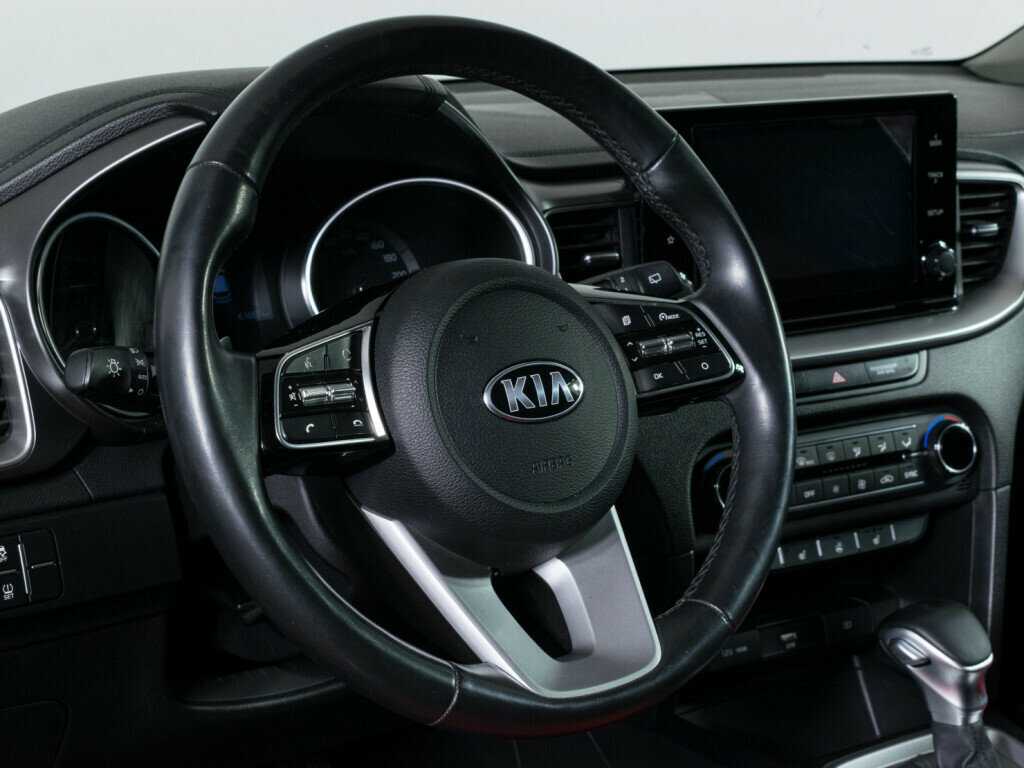 Kia Ceed с пробегом — 2020 год. Фото: #11