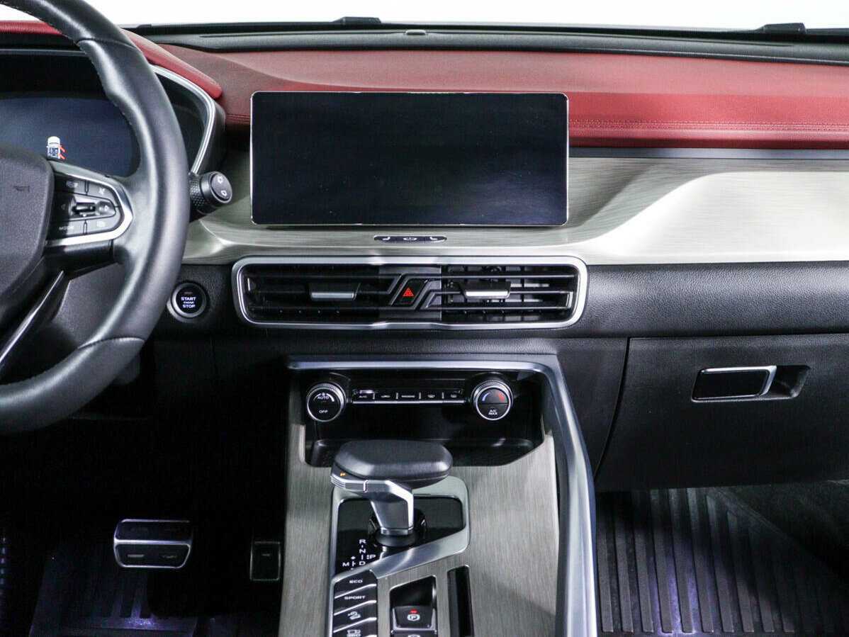 Geely Coolray с пробегом — 2023 год. Фото: #10