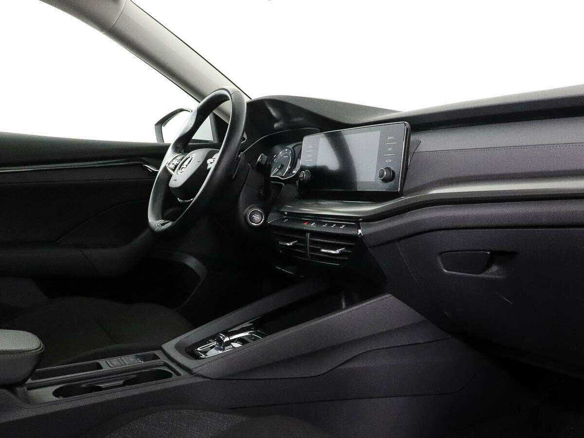 Skoda Octavia с пробегом — 2021 год. Фото: #5