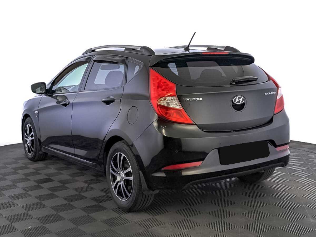 Hyundai Solaris с пробегом — 2015 год. Фото: #6