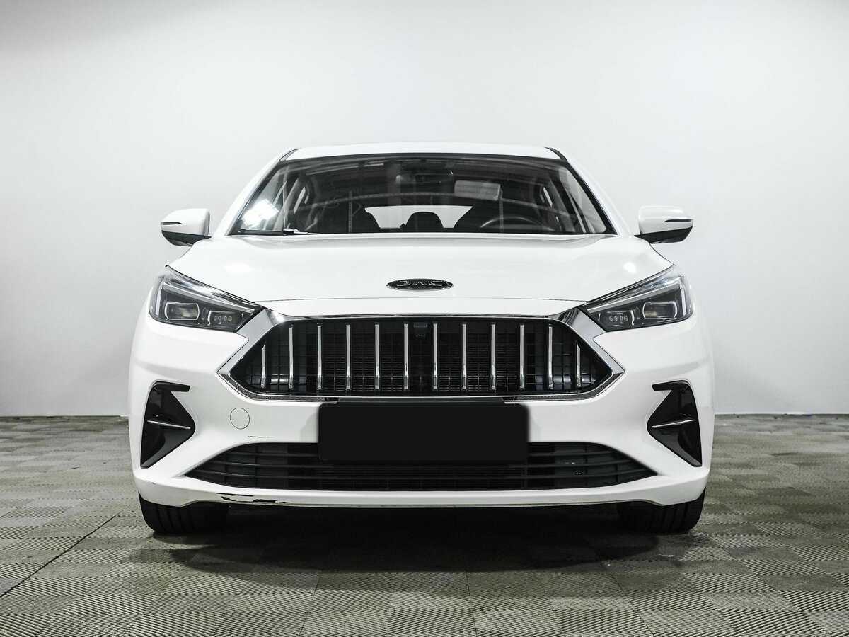 JAC J7 с пробегом — 2023 год. Фото: #1