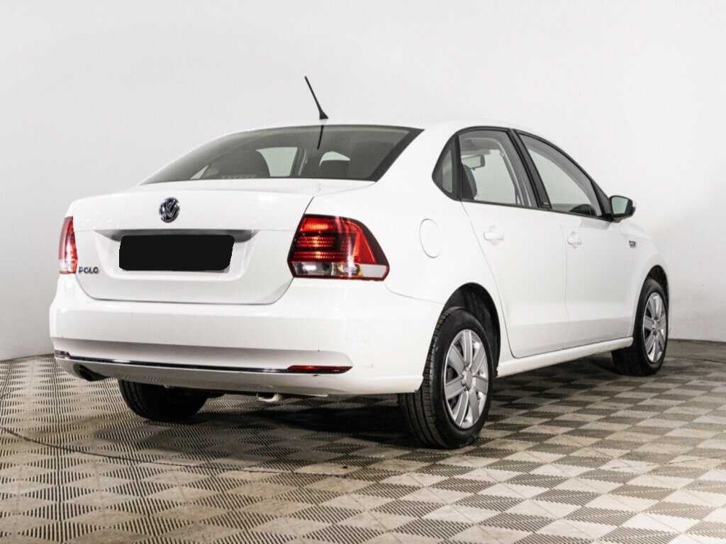 Volkswagen Polo с пробегом — 2016 год. Фото: #4