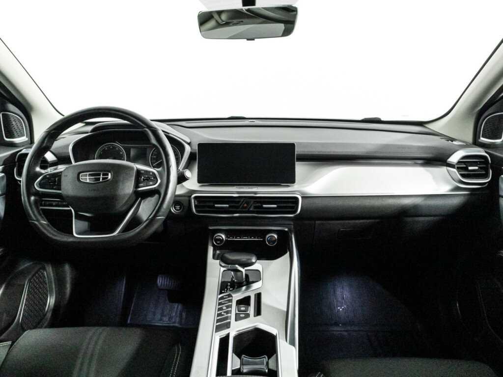 Geely Coolray с пробегом — 2022 год. Фото: #12