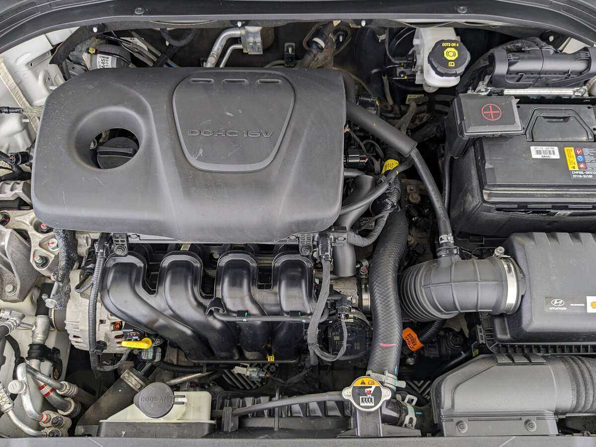 Hyundai Elantra с пробегом — 2020 год. Фото: #8