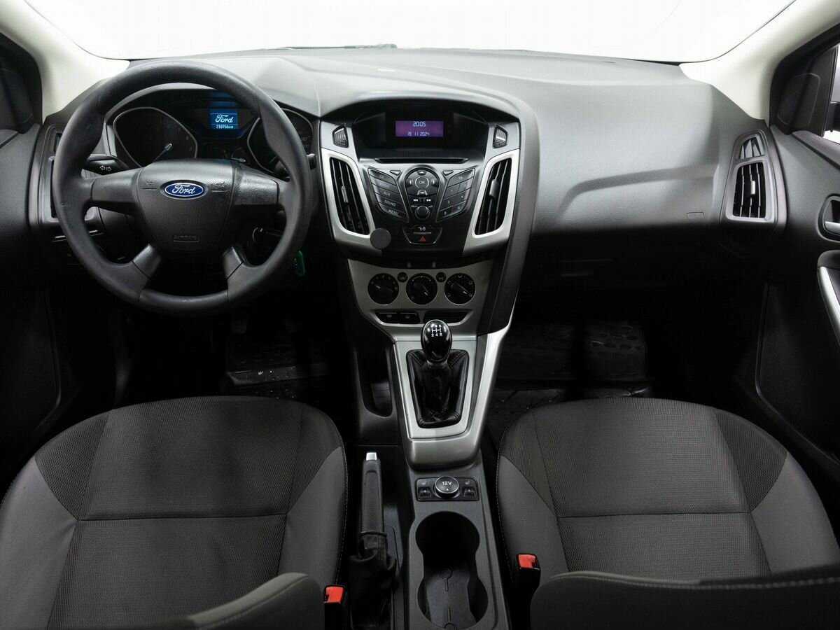 Ford Focus с пробегом — 2012 год. Фото: #14