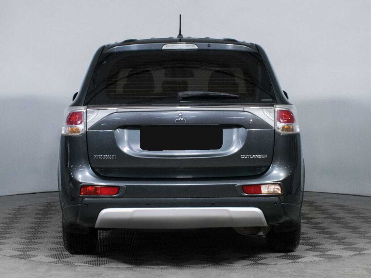 Mitsubishi Outlander с пробегом — 2014 год. Фото: #5