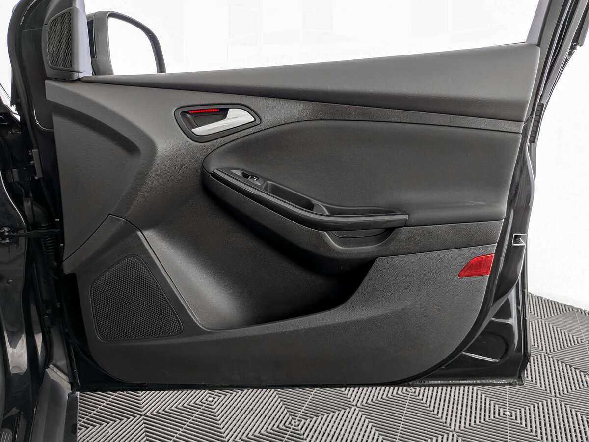 Ford Focus с пробегом — 2015 год. Фото: #19
