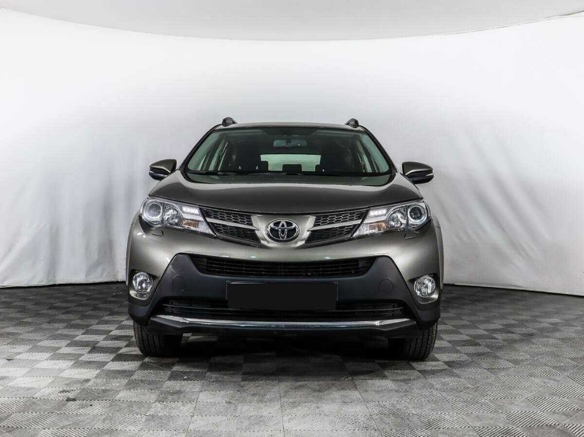 Toyota RAV4 с пробегом — 2013 год. Фото: #1