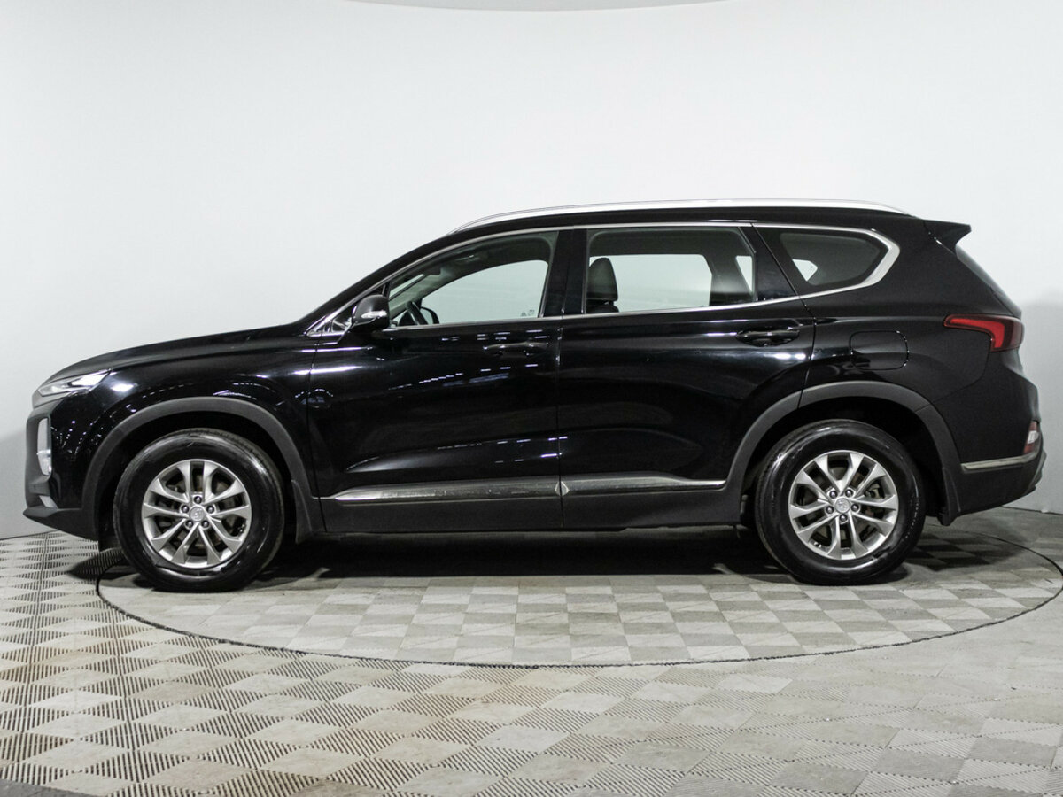 Hyundai Santa Fe с пробегом — 2018 год. Фото: #6
