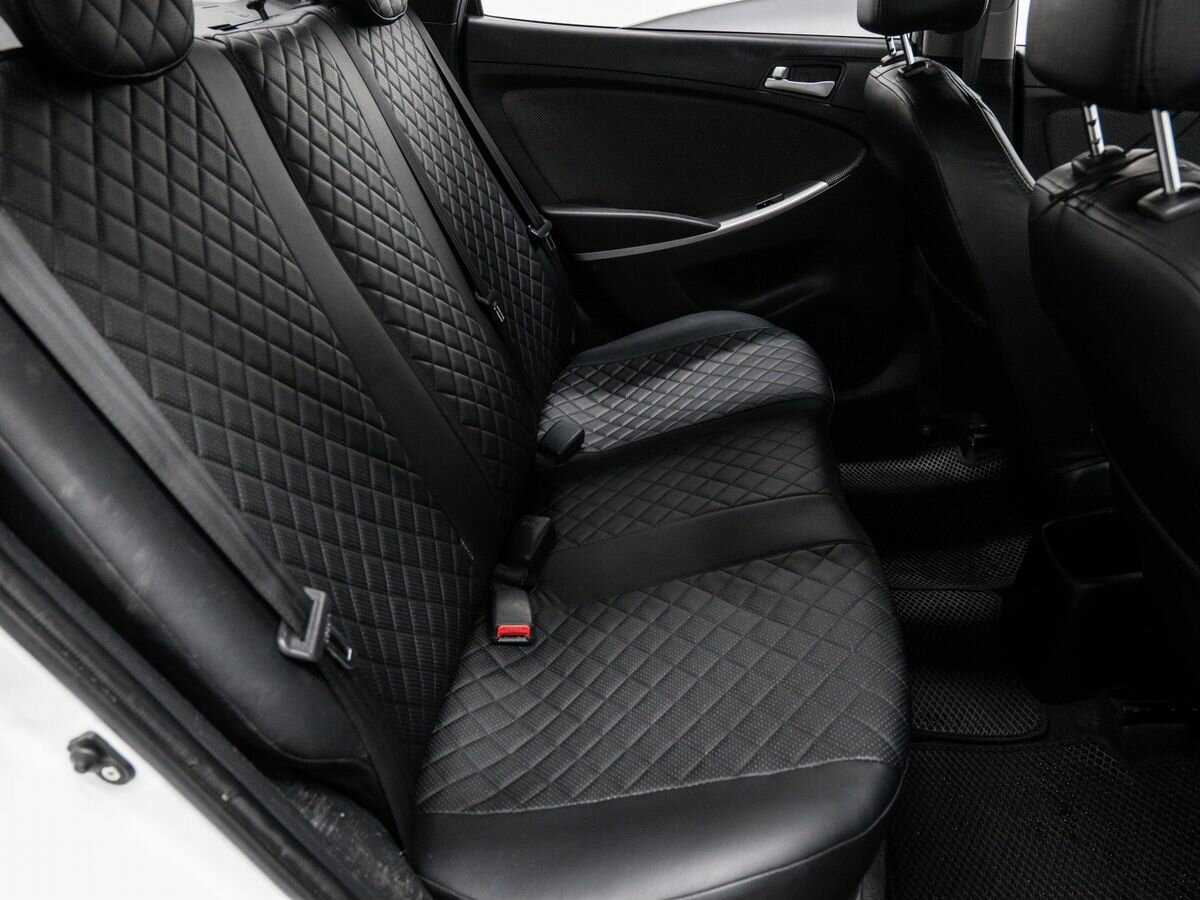 Hyundai Solaris с пробегом — 2013 год. Фото: #9