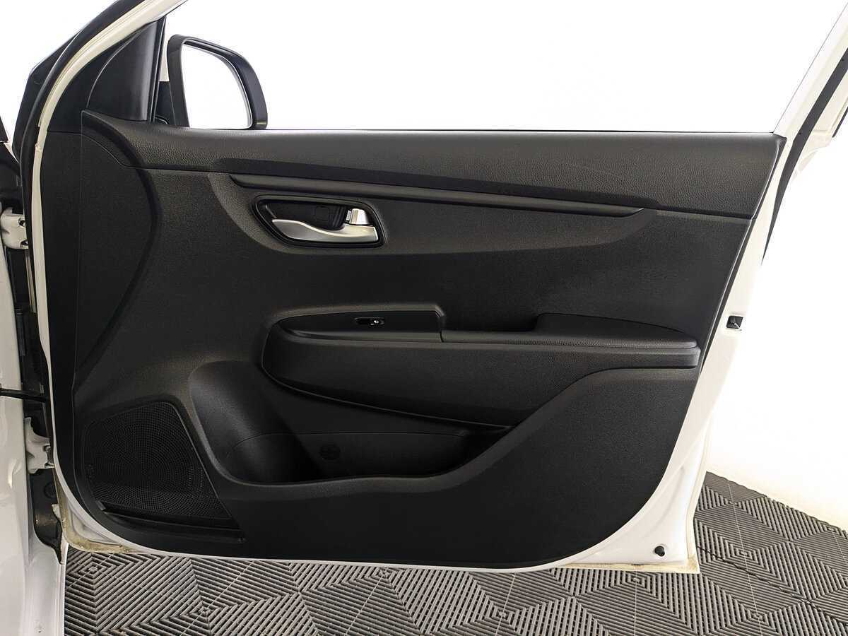 Kia Rio с пробегом — 2021 год. Фото: #21